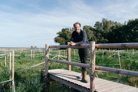 Onderzoeker Tim de Groot van LIFE Watersource