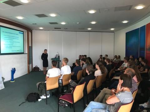 Collegetour presentatie Barbara van de Sande
