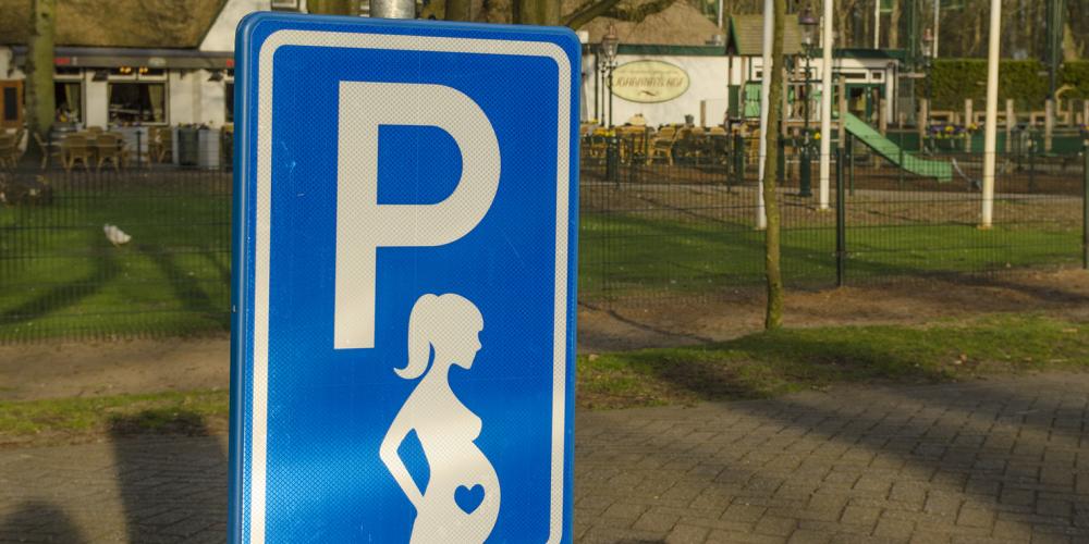 Bord parkeerplaats voor zwangeren